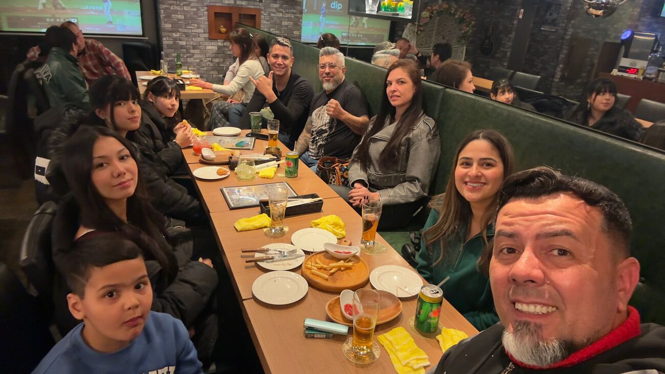 Clientes celebrando no BONZAÇO